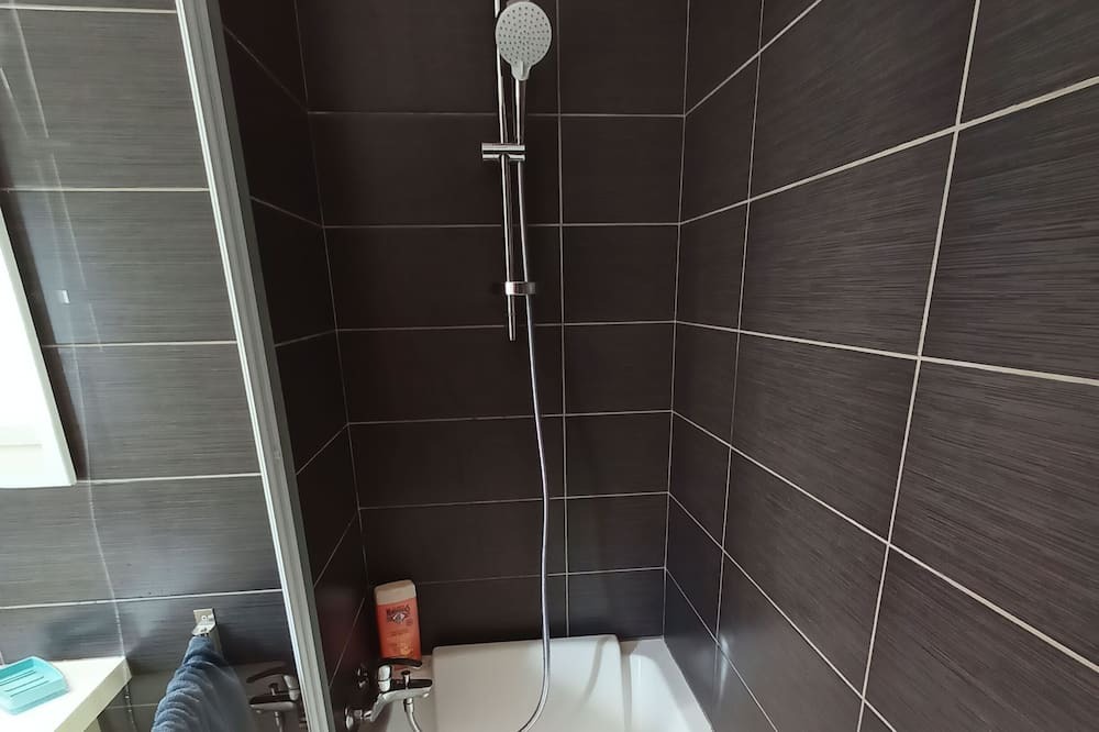 Photo of Bathroom in Seillons-Source-d'Argens
