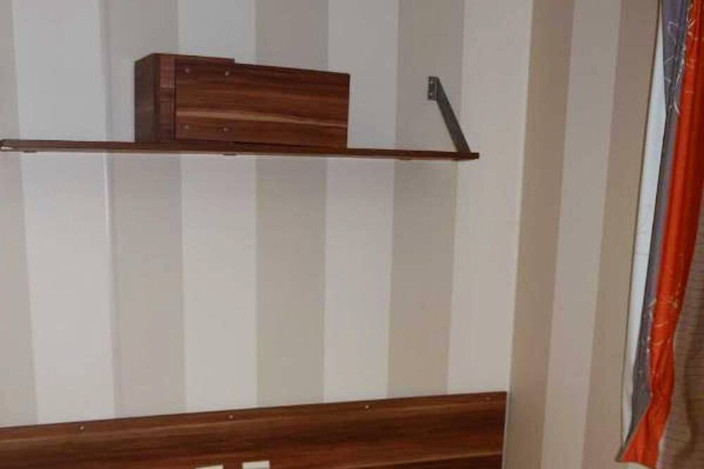 Photo of Livingroom in La Roque-d'Antheron