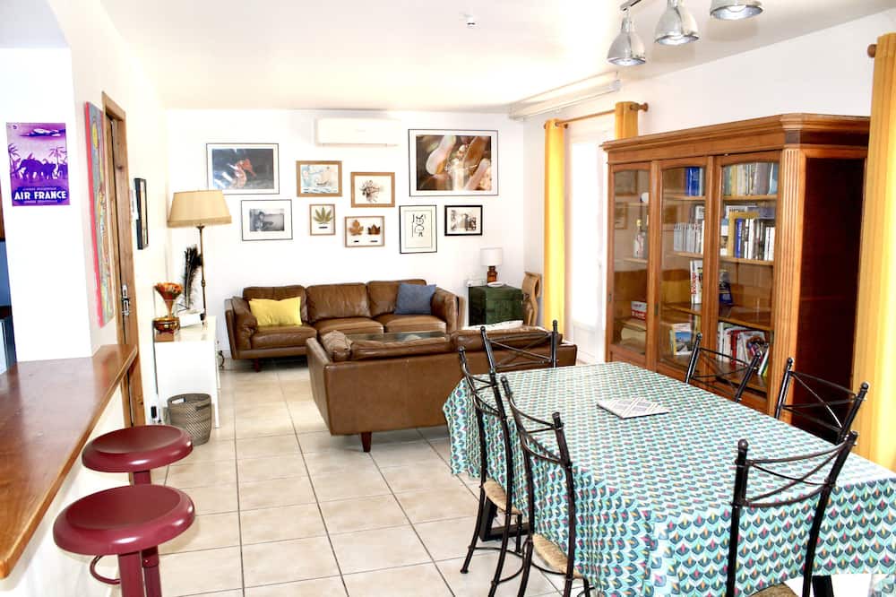 Photo of Livingroom in Peypin