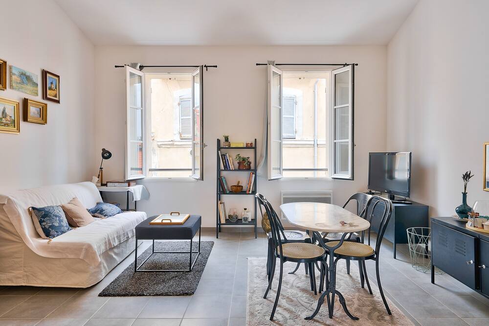 Photo of Livingroom in Hotel-de-Ville