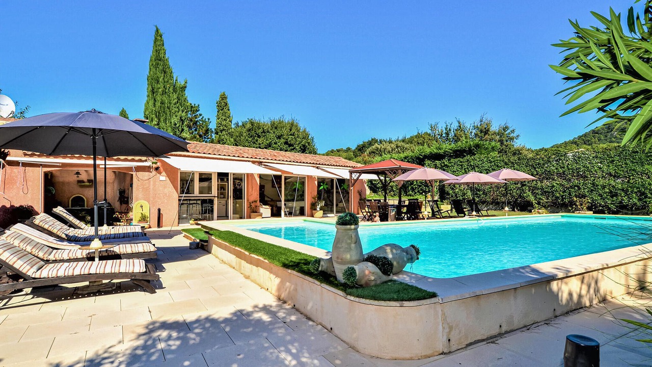 Photo of Outdoor in Mondragon