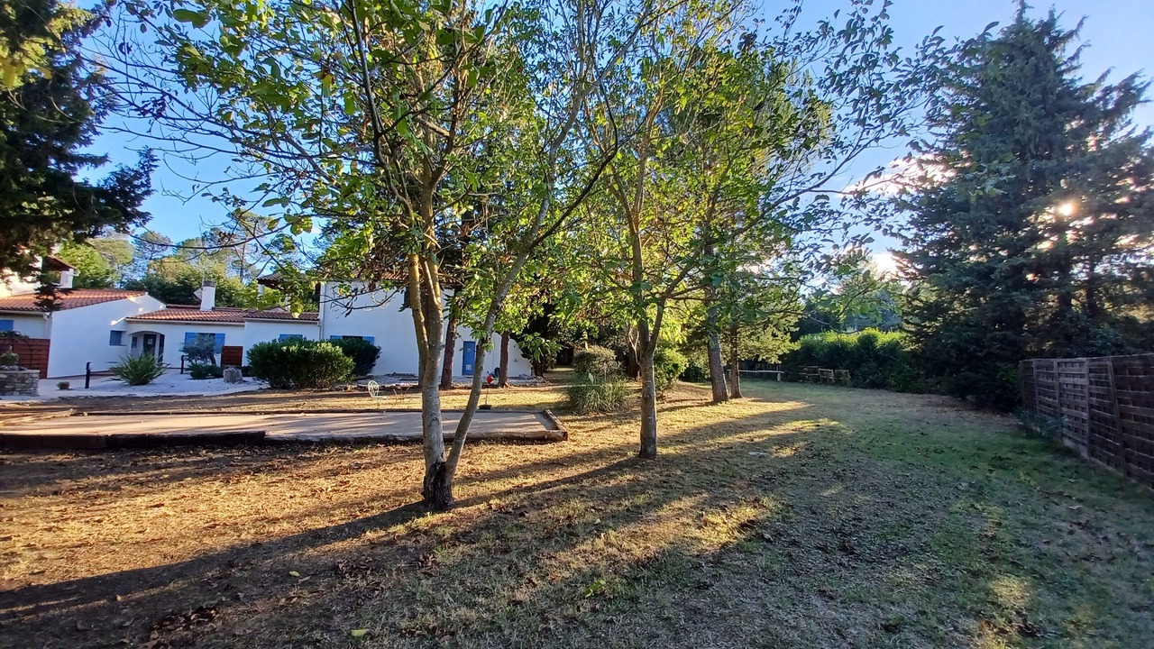 Photo of Outdoor in Le Val