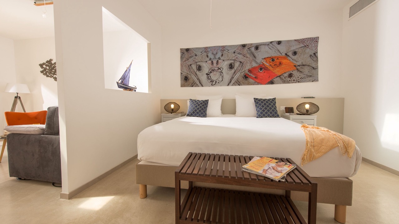 Photo of Bedroom in Les Baumettes