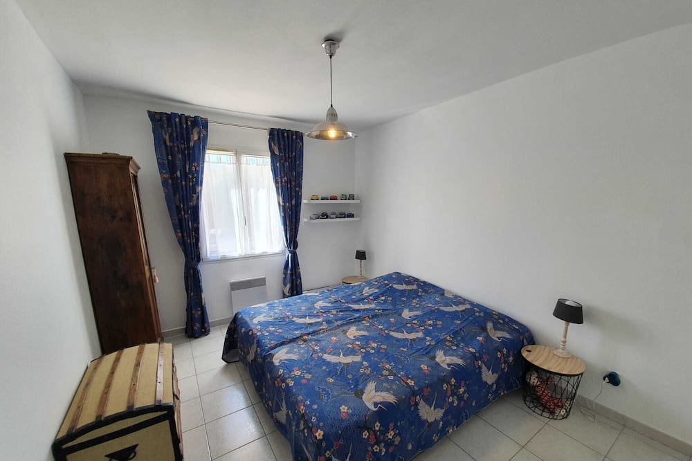 Photo of Bedroom in Morieres-les-Avignon