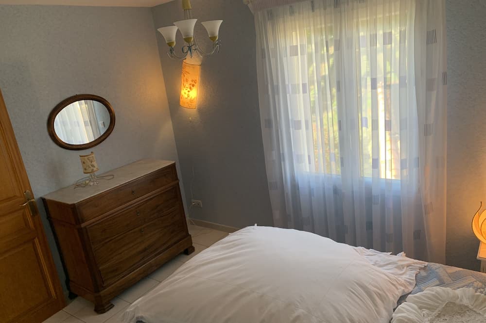 Photo of Bedroom in Oraison