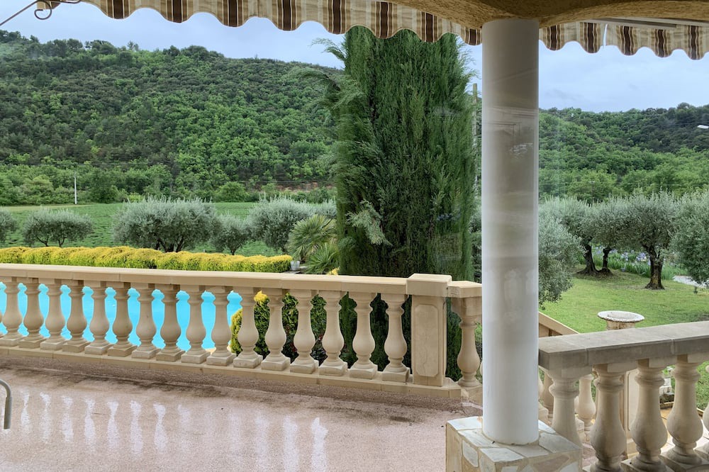 Photo of Patio Balcony in Oraison