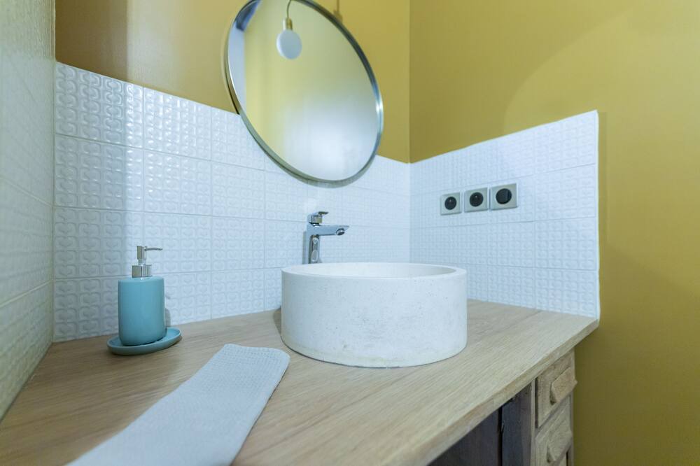 Photo of Bathroom in Fox-Amphoux
