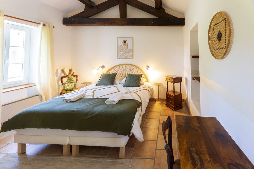 Photo of Bedroom in Fox-Amphoux