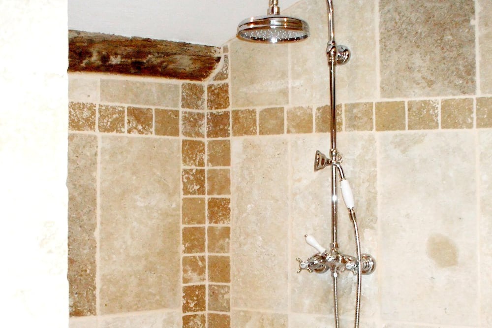 Photo of Bathroom in Molleges