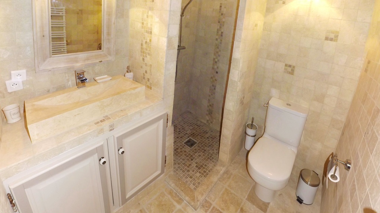 Photo of Bathroom in Oppede