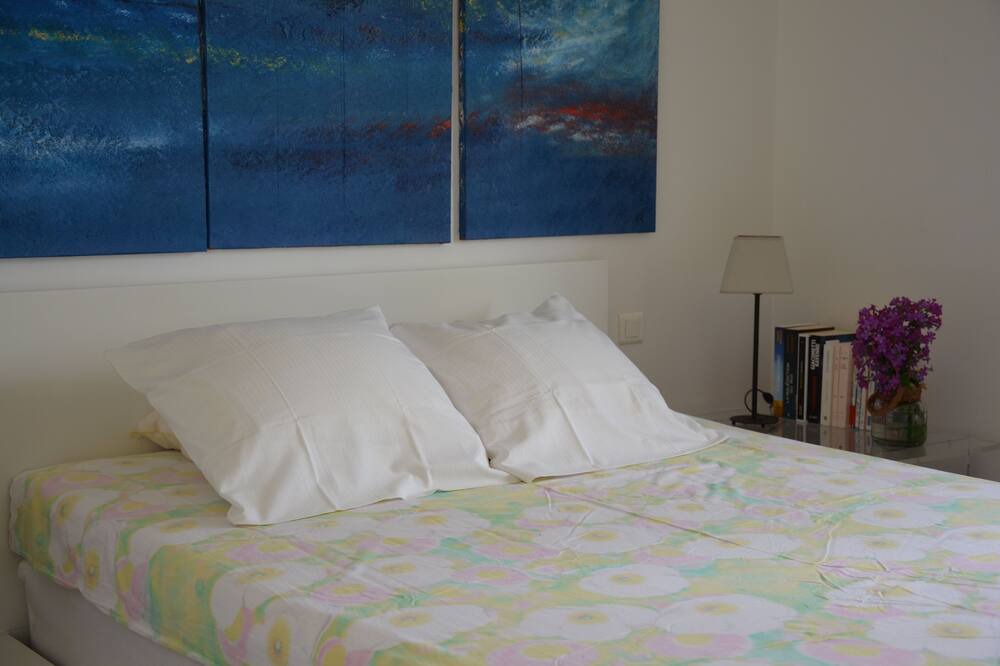 Photo of Bedroom in Lorgues