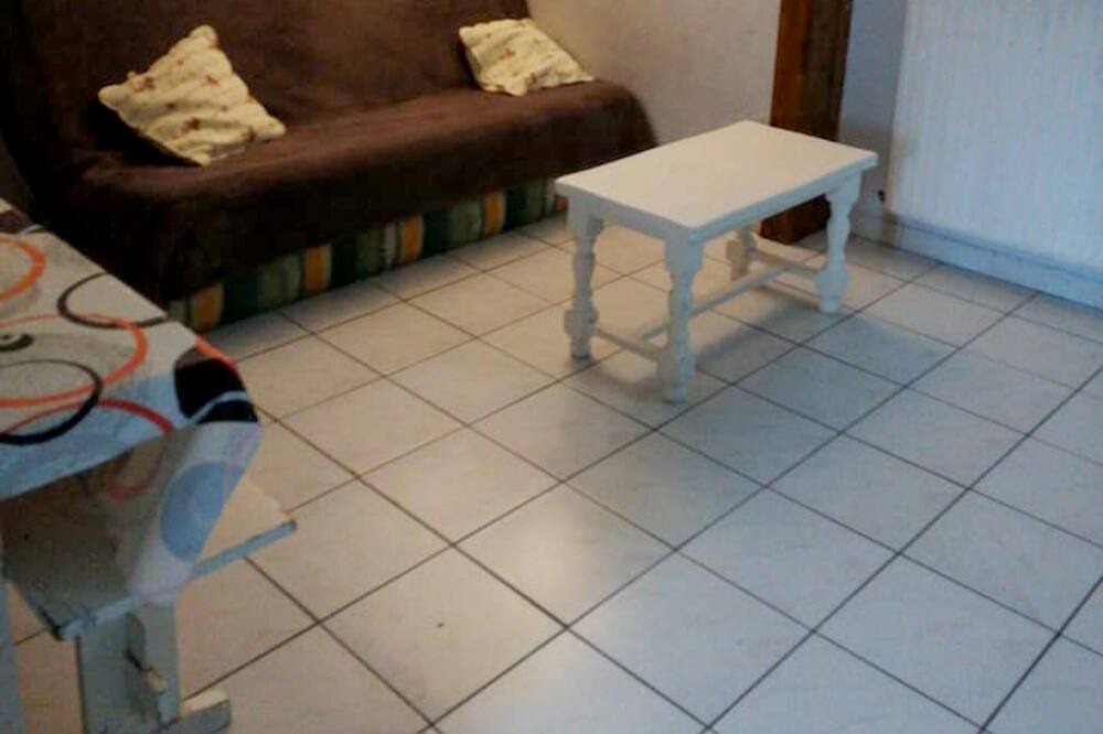 Photo of Livingroom in Montfavet
