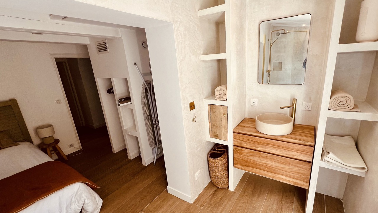 Photo of Bedroom in Cogolin