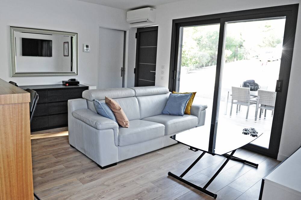 Photo of Livingroom in Meyrargues