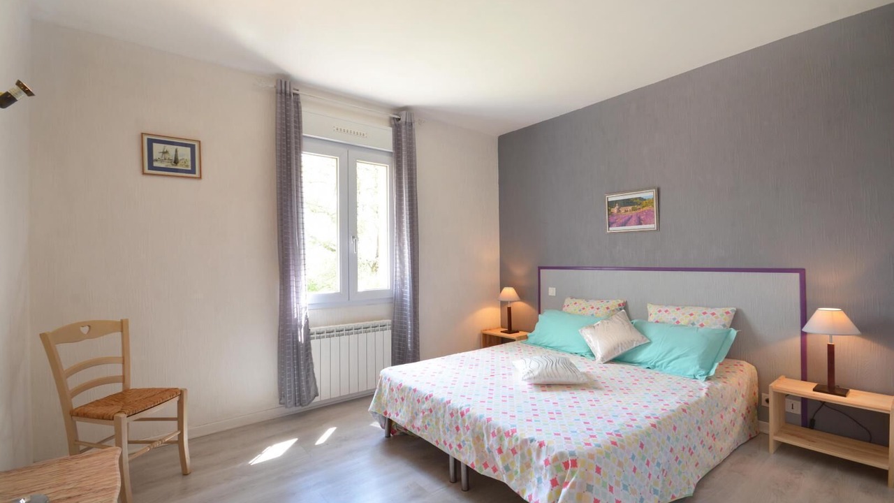 Photo of Bedroom in Saint-Saturnin-les-Apt