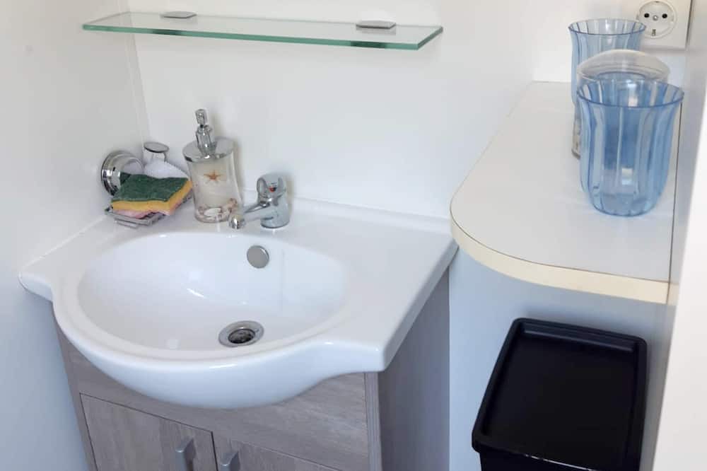 Photo of Bathroom in Gemenos