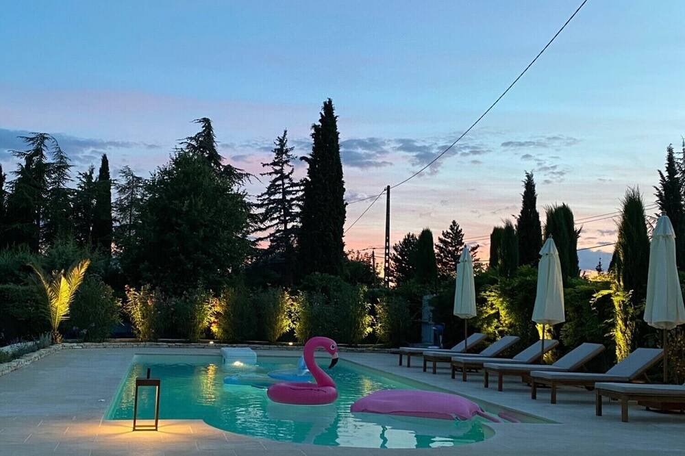 Photo of Outdoor in Saint-Martin-de-la-Brasque
