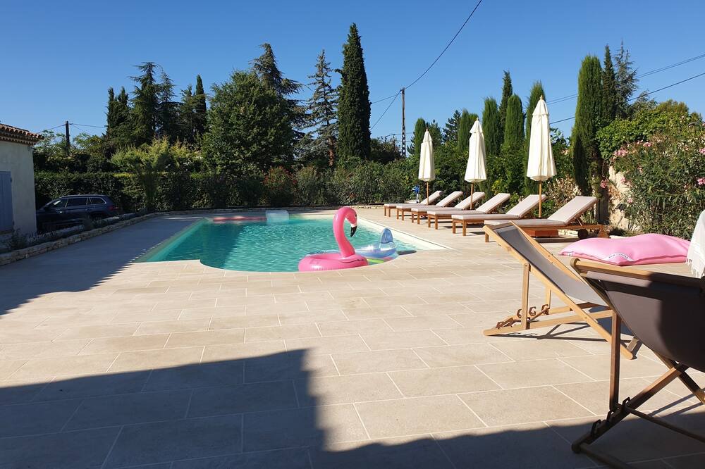 Photo of Outdoor in Saint-Martin-de-la-Brasque