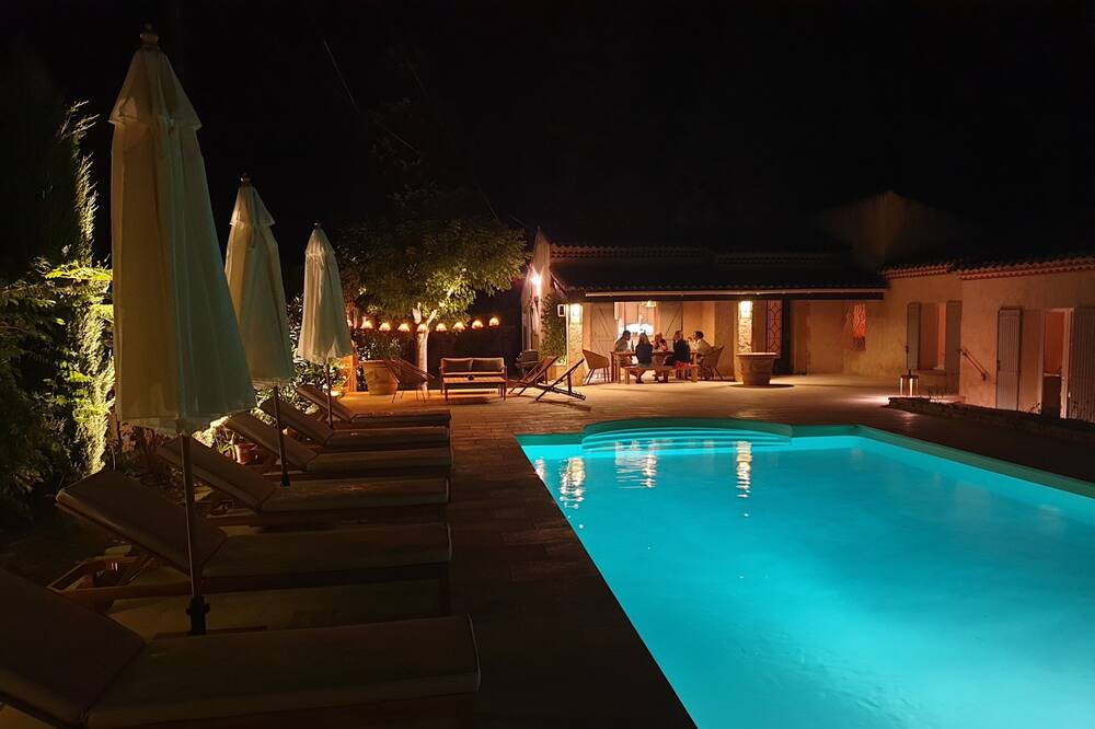 Photo of Outdoor in Saint-Martin-de-la-Brasque