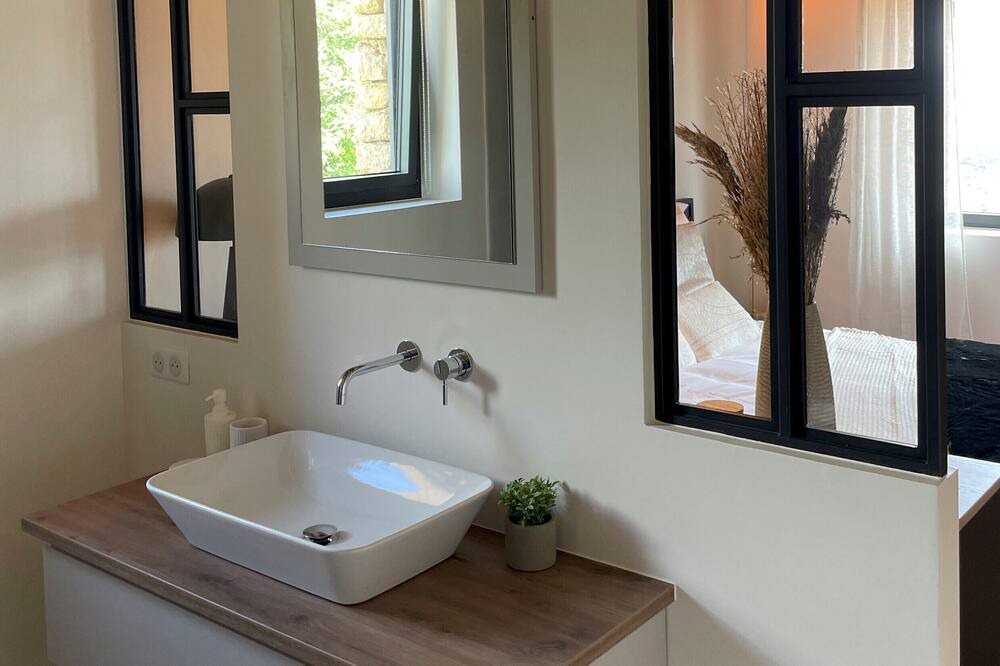 Photo of Bathroom in Viens