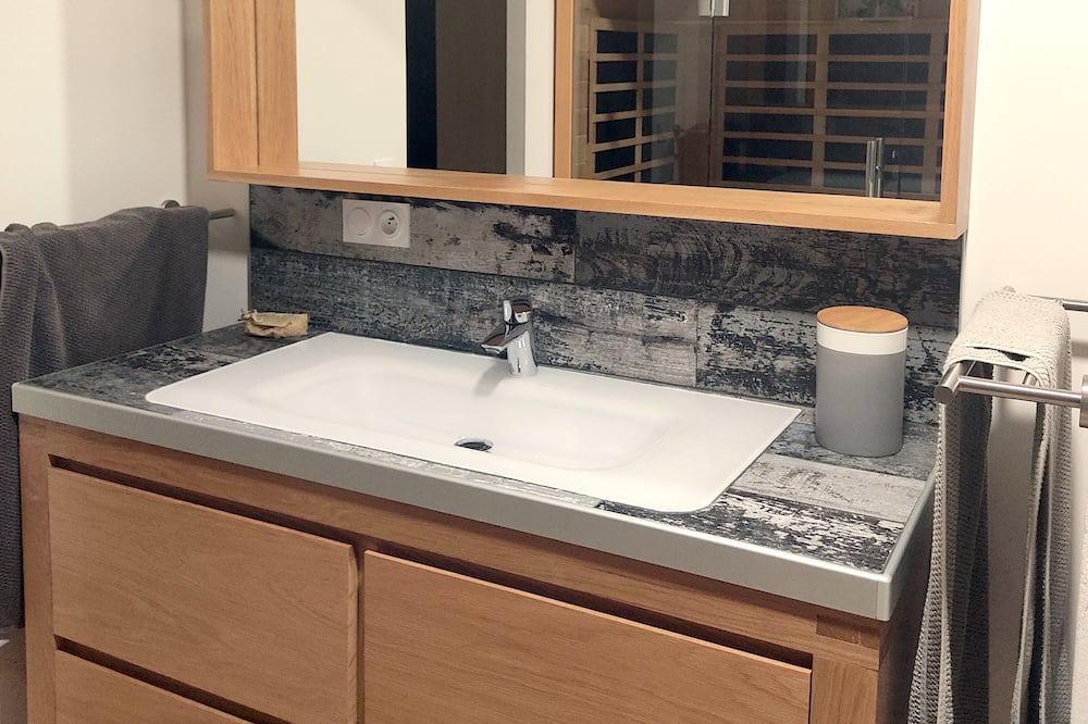 Photo of Bathroom in Pierrevert