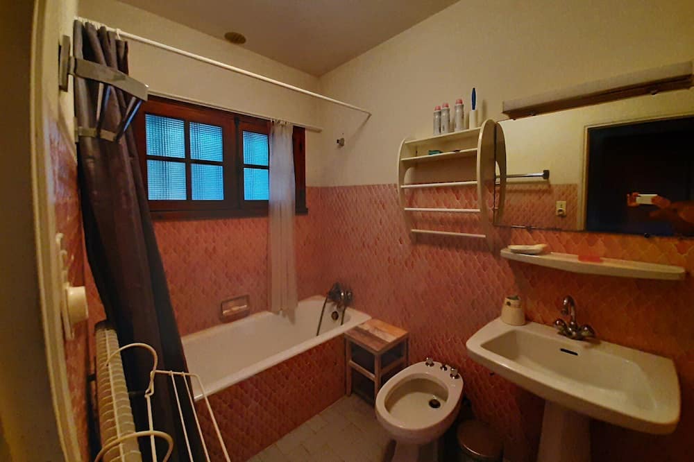 Photo of Bathroom in Tourtour
