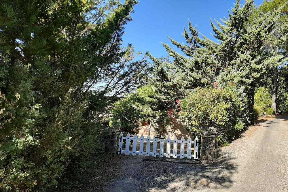 Photo of Outdoor in Tourtour