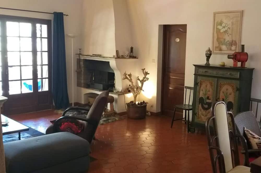 Photo of Livingroom in Tourtour