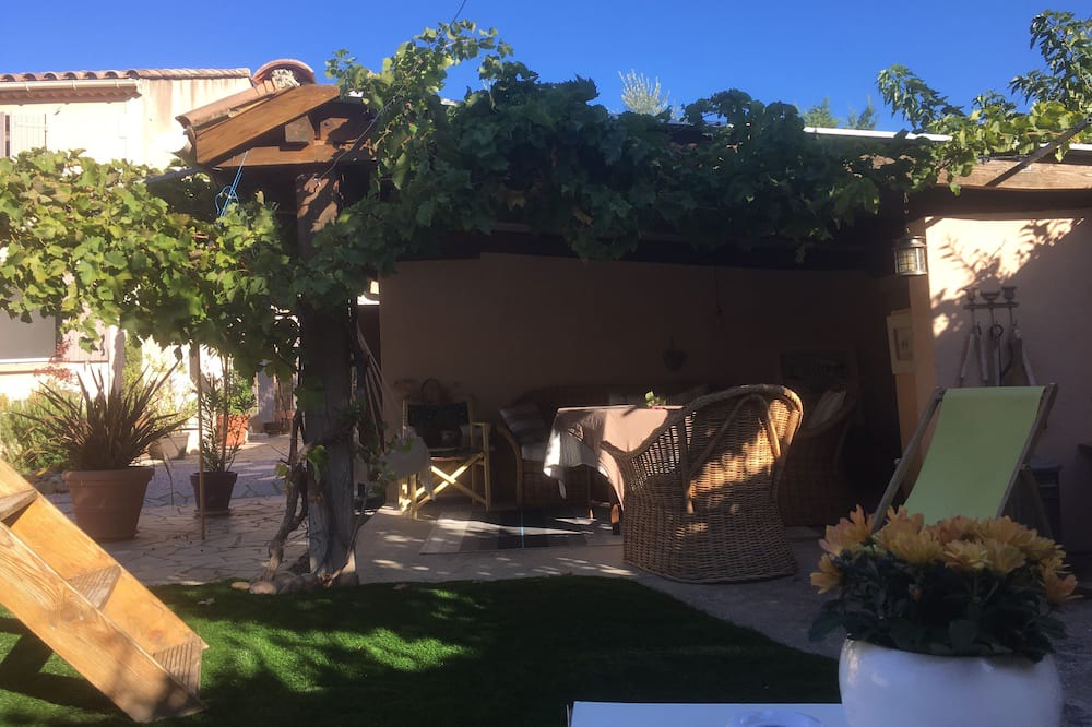 Photo of Outdoor in Jonquerettes
