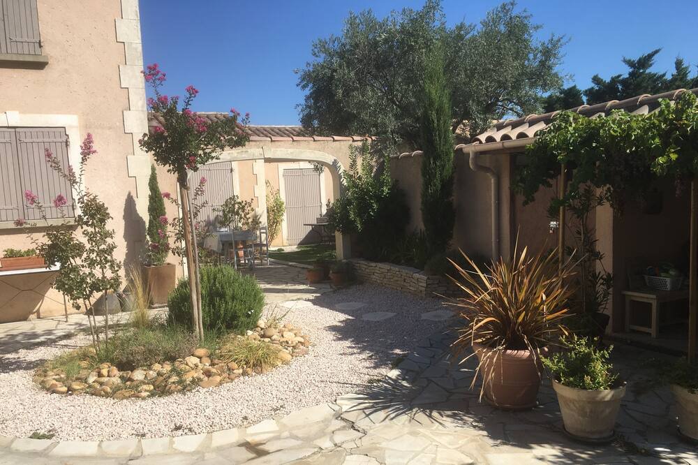 Photo of Outdoor in Jonquerettes