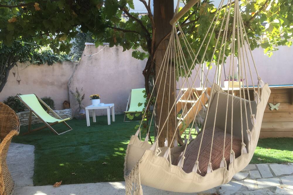 Photo of Outdoor in Jonquerettes