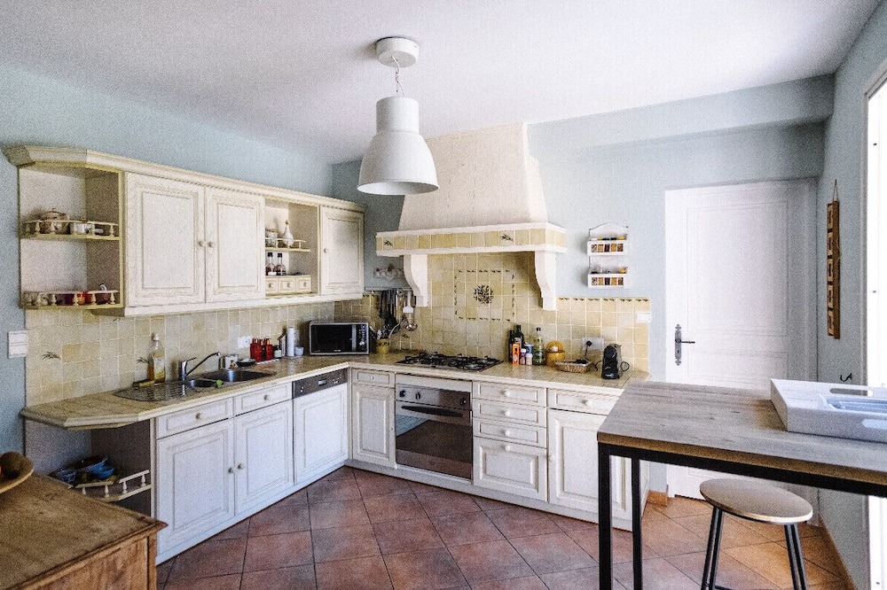 Photo of Kitchen in La Roque-sur-Pernes