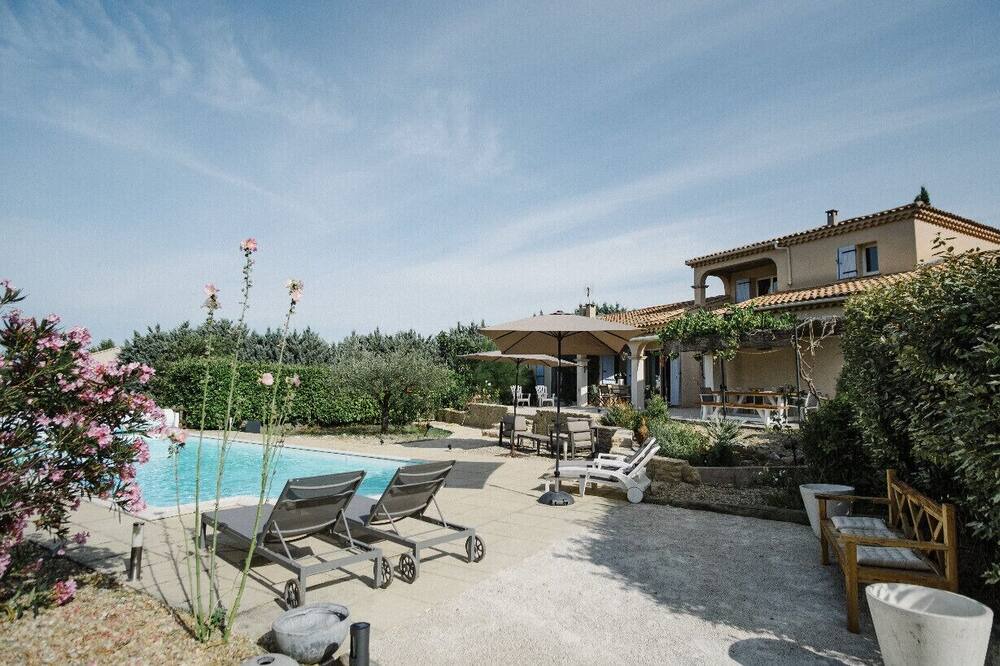 Photo of Outdoor in La Roque-sur-Pernes