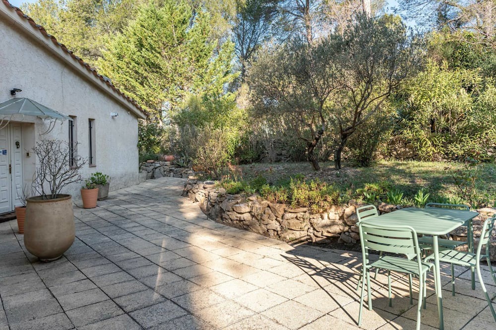 Photo of Outdoor in La Bouilladisse