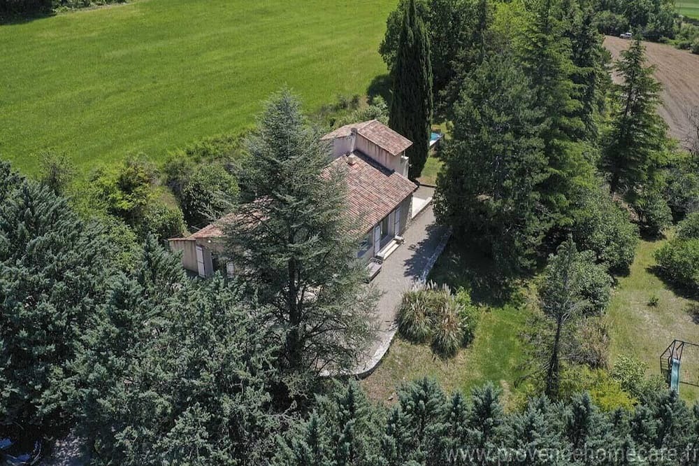 Photo of Outdoor in Revest-des-Brousses