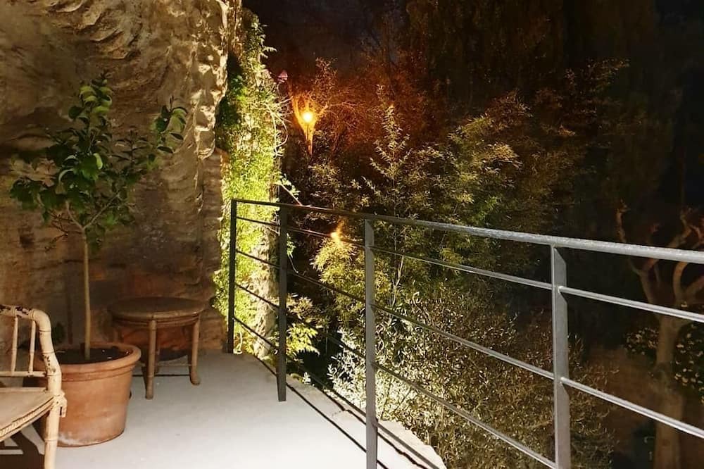 Photo of Others in La Roque-sur-Pernes