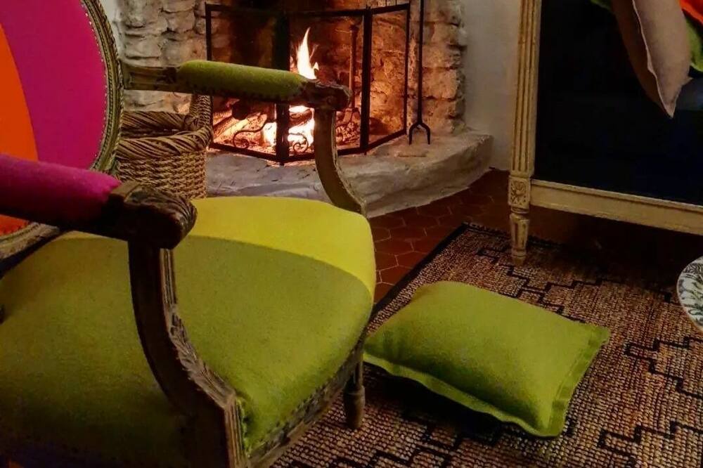 Photo of Livingroom in La Roque-sur-Pernes