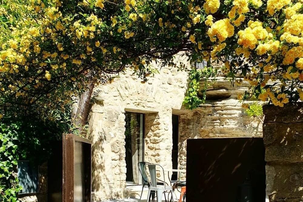 Photo of Outdoor in La Roque-sur-Pernes