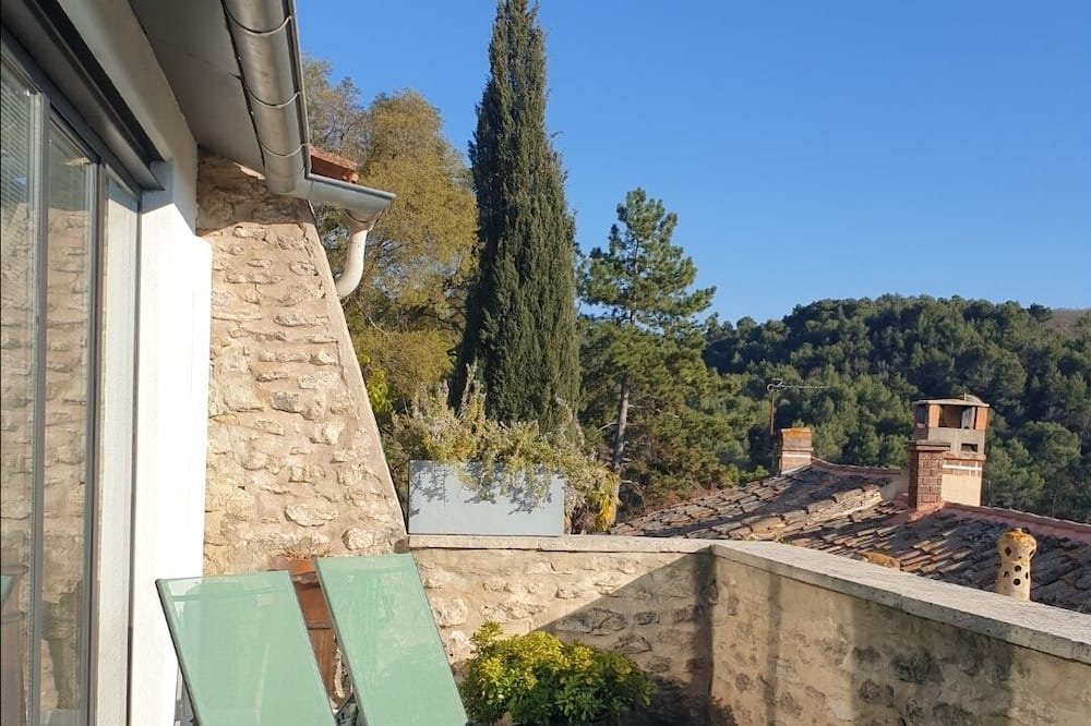 Photo of Patio Balcony in La Roque-sur-Pernes