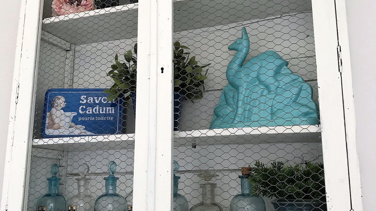 Photo of Bathroom in Orange