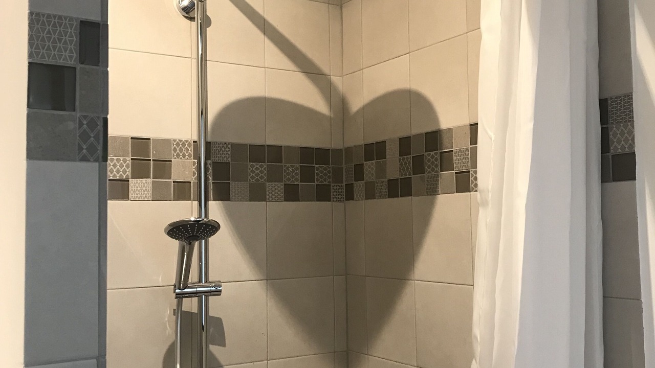 Photo of Bathroom in Orange