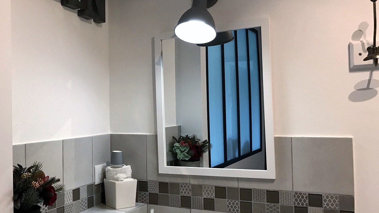 Photo of Bathroom in Orange