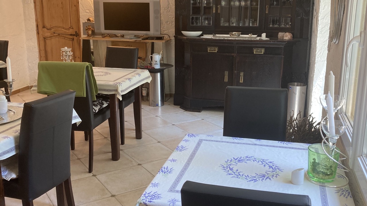Photo of Livingroom in Puget