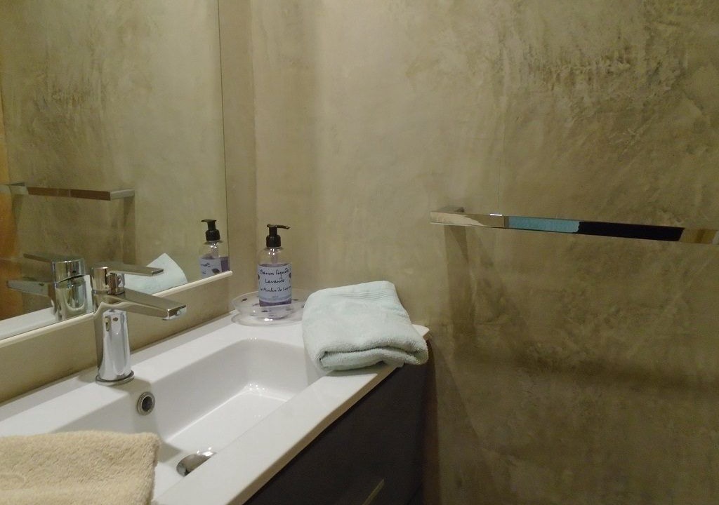 Photo of Bathroom in Gargas