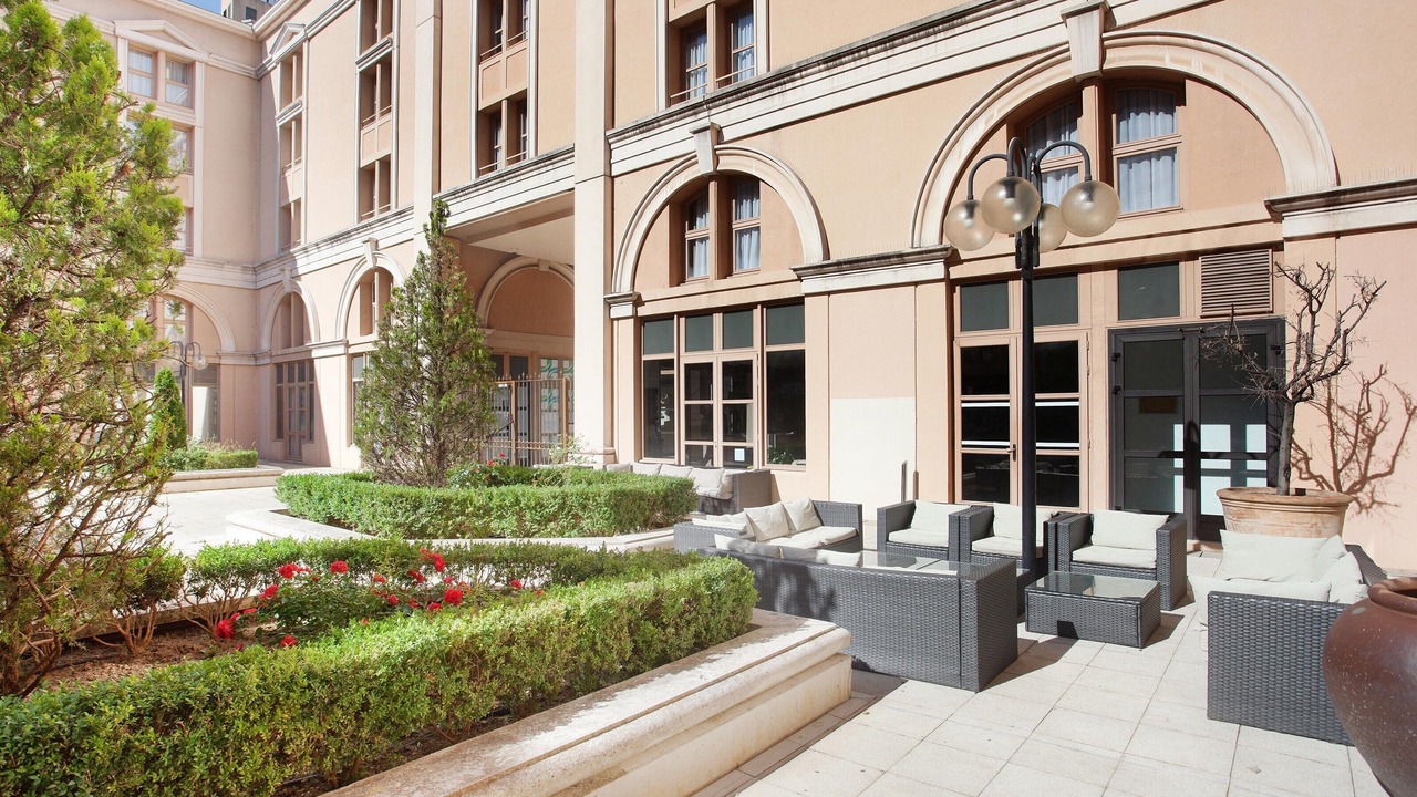 Photo of Outdoor in Couronne Urbaine