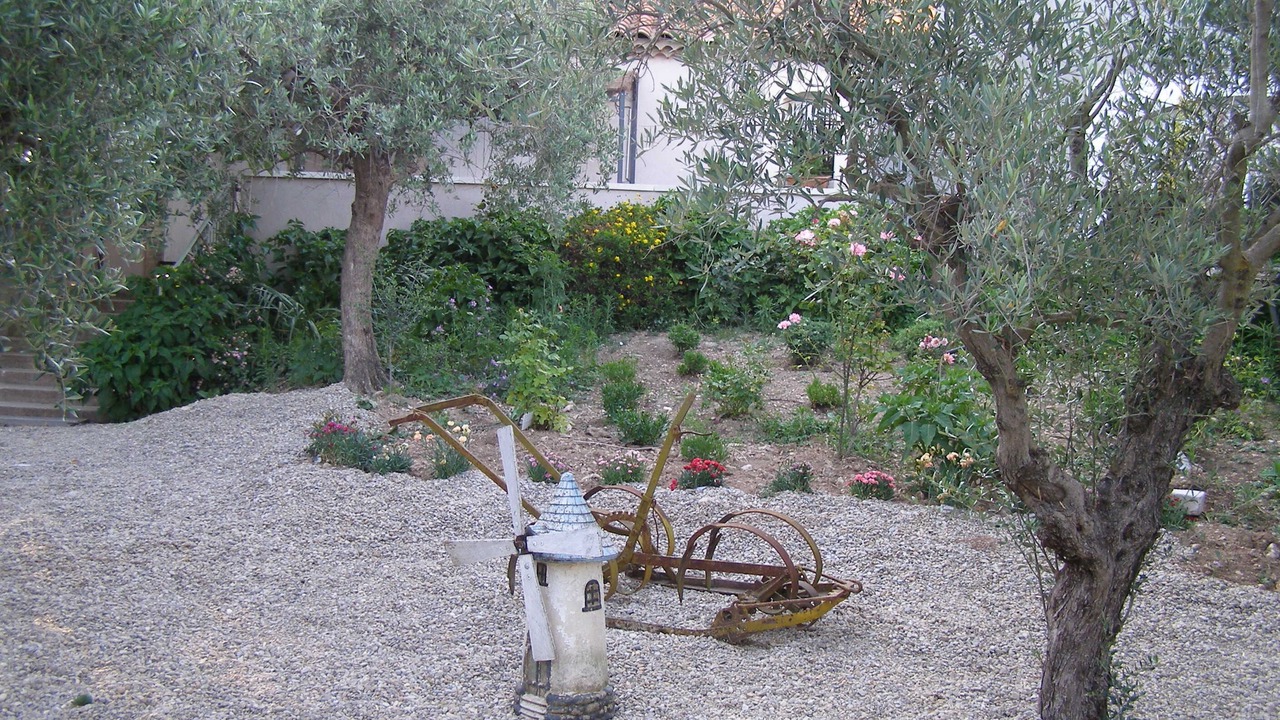 Photo of Outdoor in Mouries