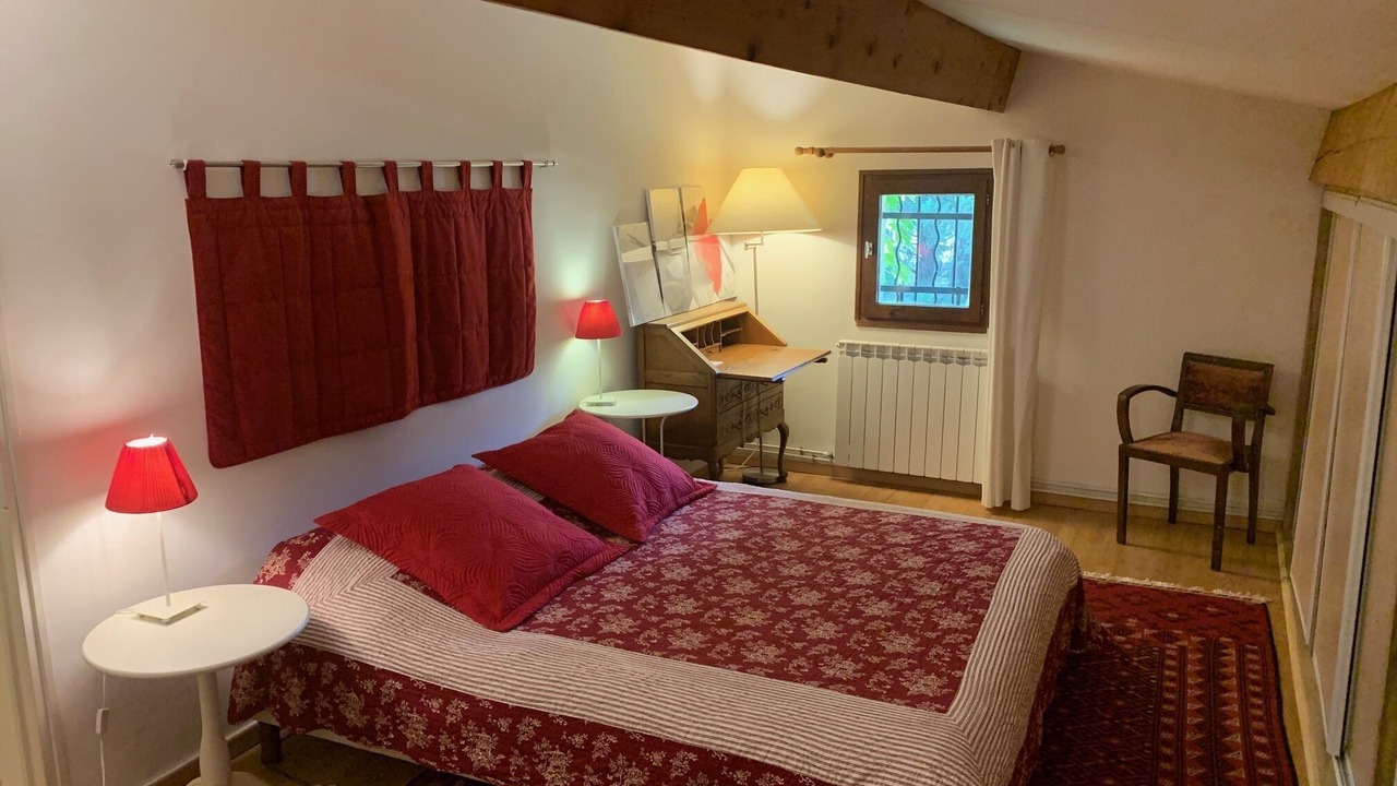Photo of Bedroom in Tourves
