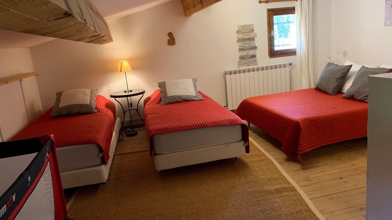 Photo of Bedroom in Tourves
