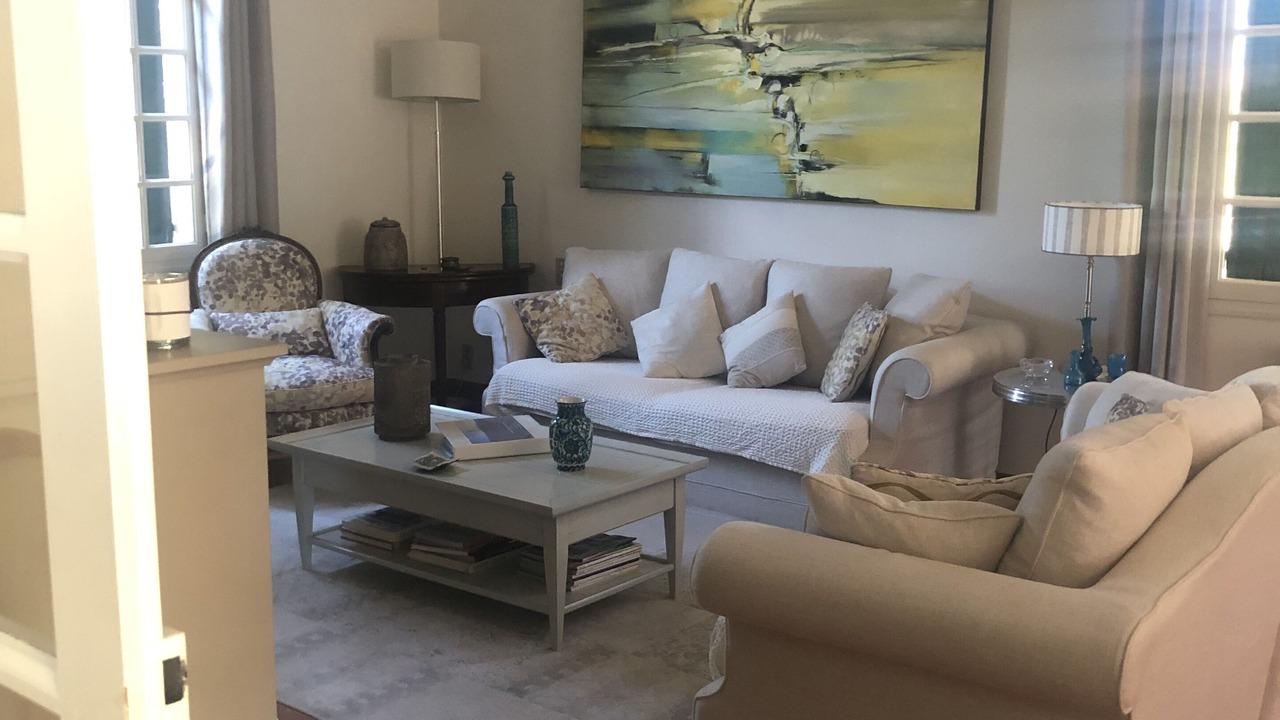 Photo of Livingroom in Charleval