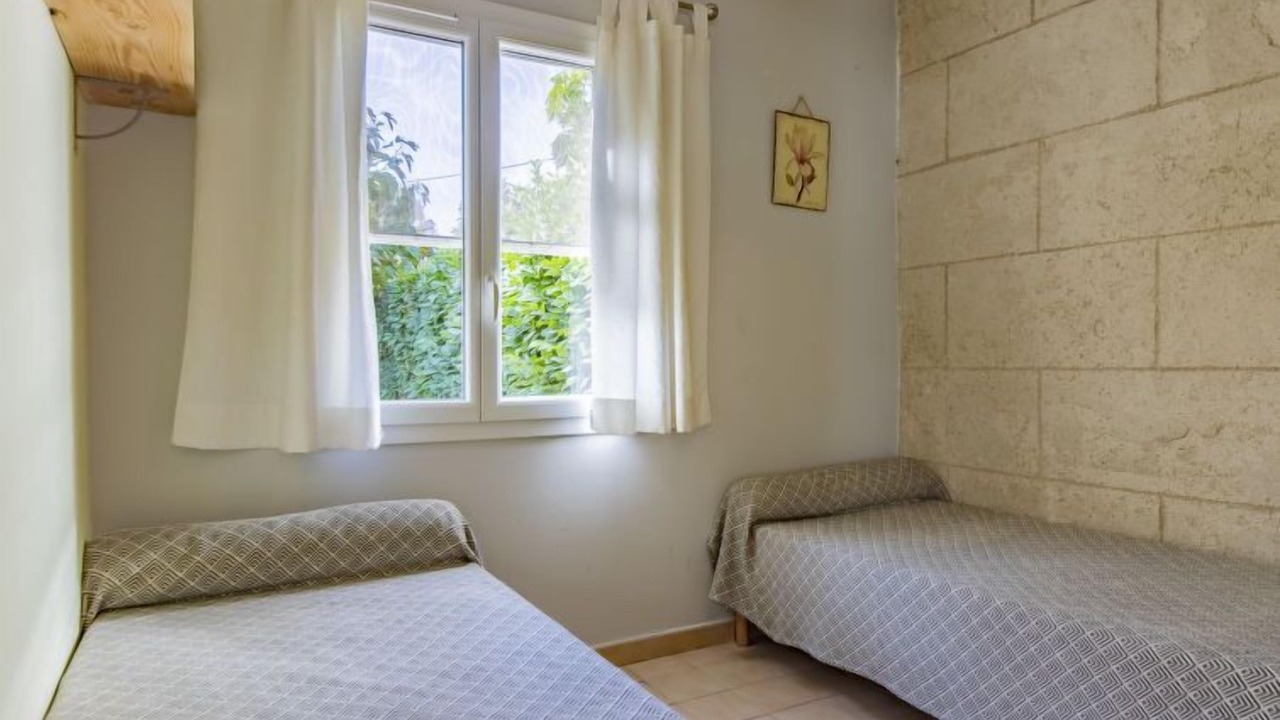 Photo of Bedroom in Raphele-les-Arles